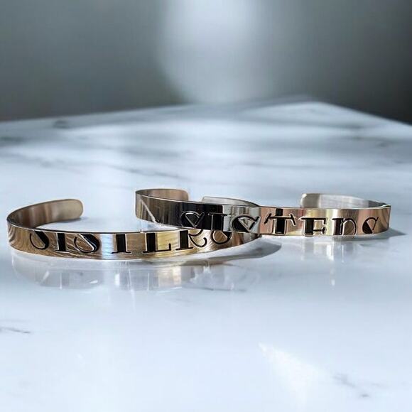 Sisters Stainless Steel Stamped Cuff Bracelet Set NEW - Picture 3 of 9